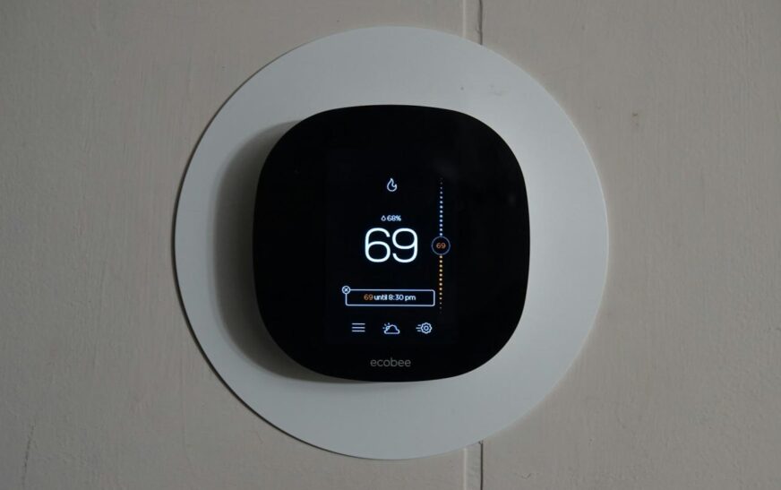 How Smart Thermostats Enhance Interior Comfort